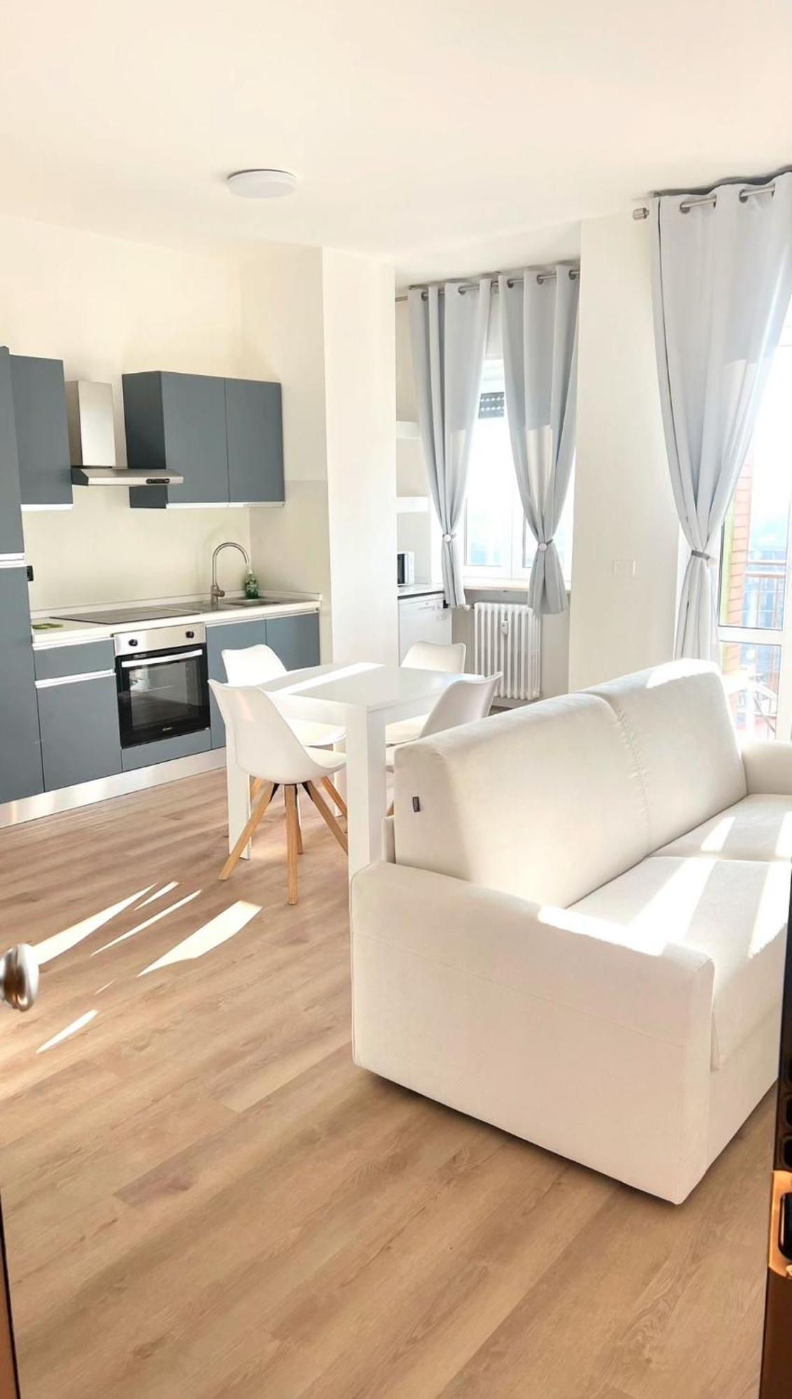 Sky Top Apartment Biella Gaglianico Bagian luar foto